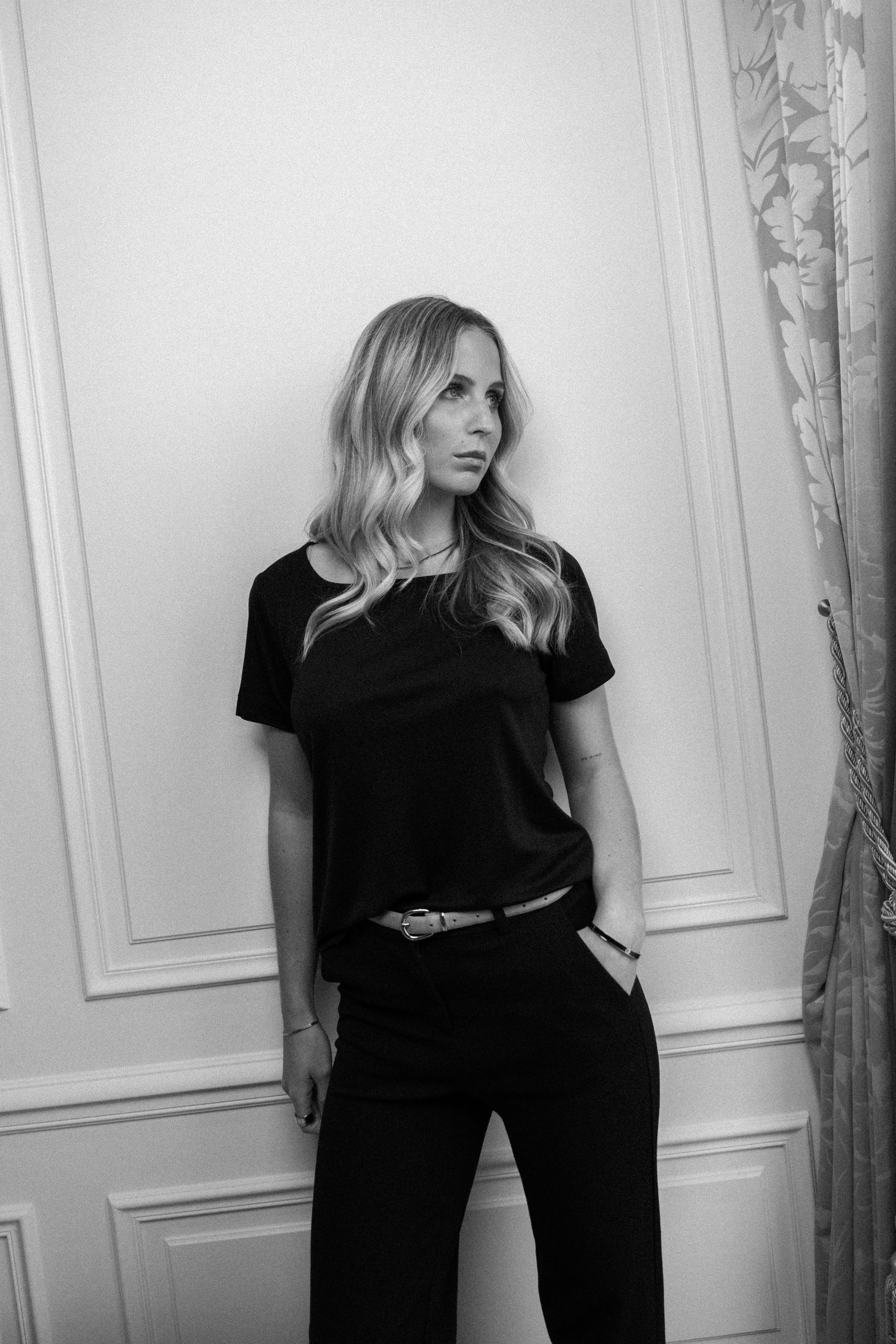 Raven Tee-Blouse® model view